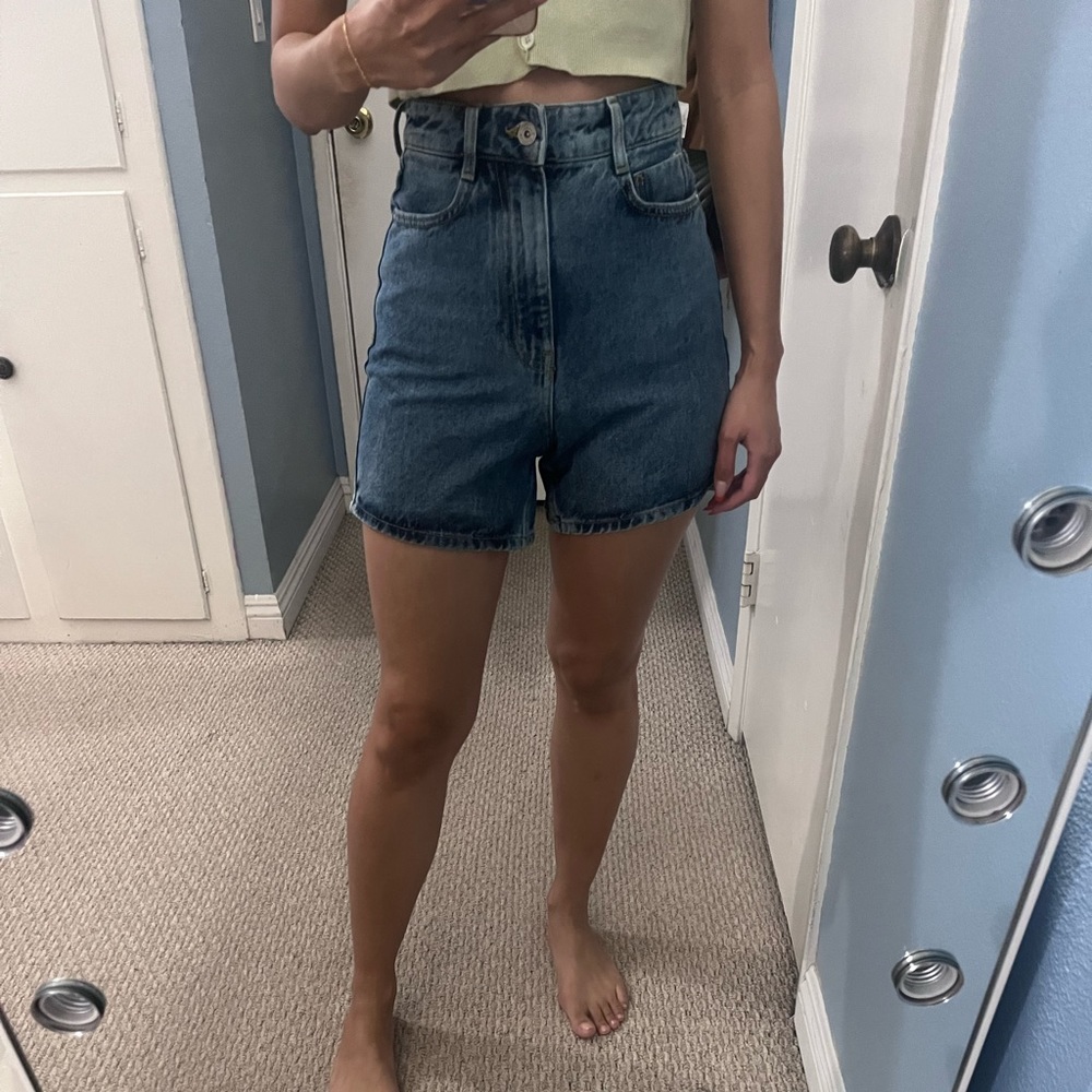Zara Mom jeans shorts